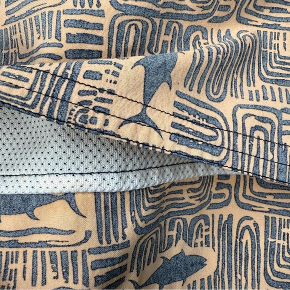 Salt Life SLX Tiki Tuna Button Down Fishing Shirt Sunrise Size Mens Large GUC - Picture 5 of 8